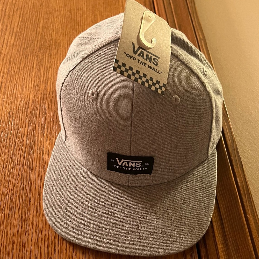 Brand New Vintage VANS “Off the wall” Snapback Hat | Size (OS)